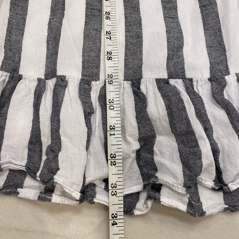 Who‎ What Wear Striped Ruffle Dress size Small Gray White Lace Up - Picture 7 of 11